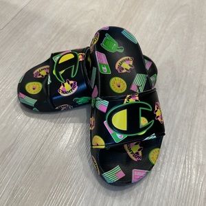 Kids Champion Slides size 11